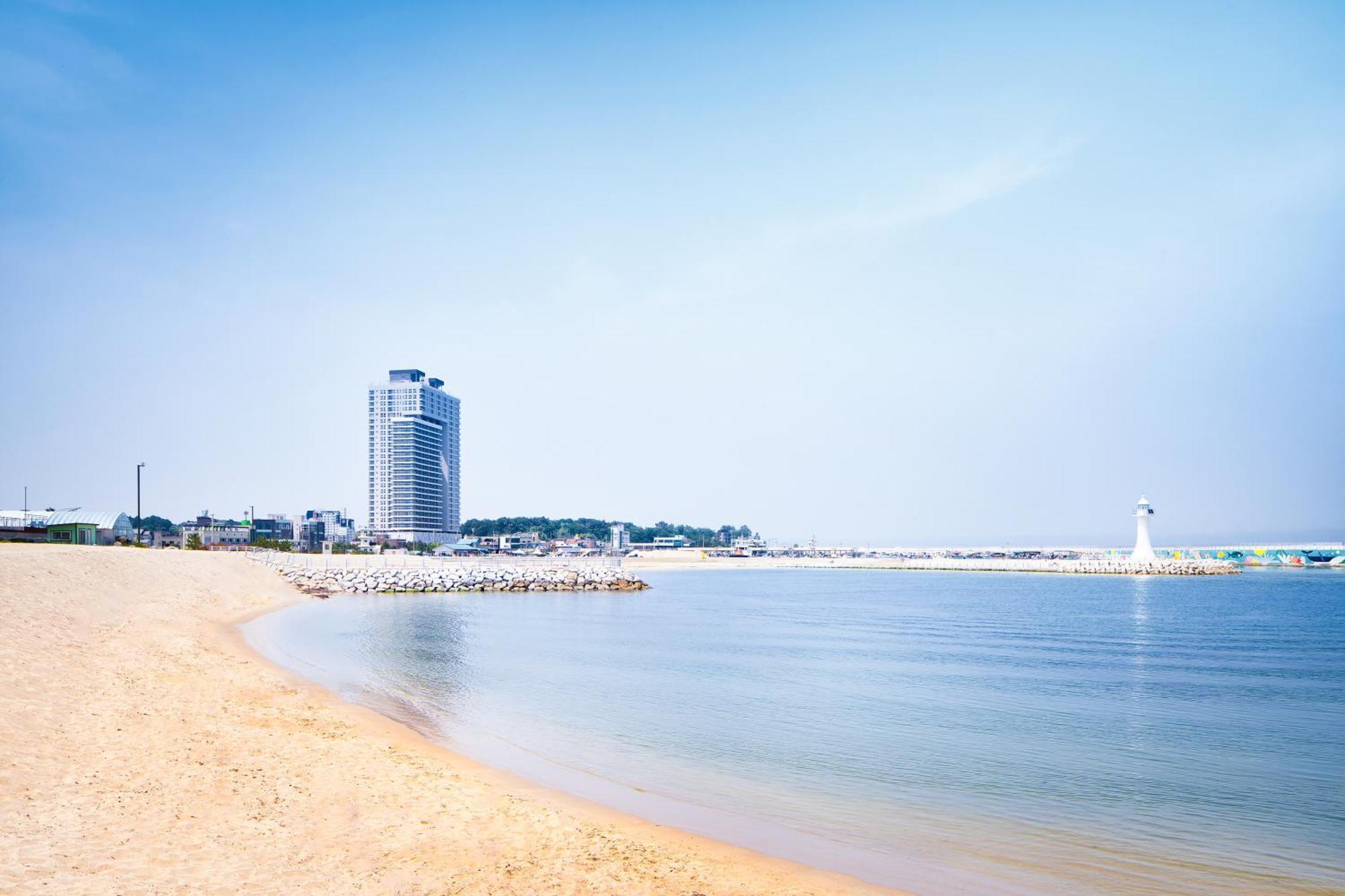Gangneung Chonpines Ocean Suites Hotel Exterior foto