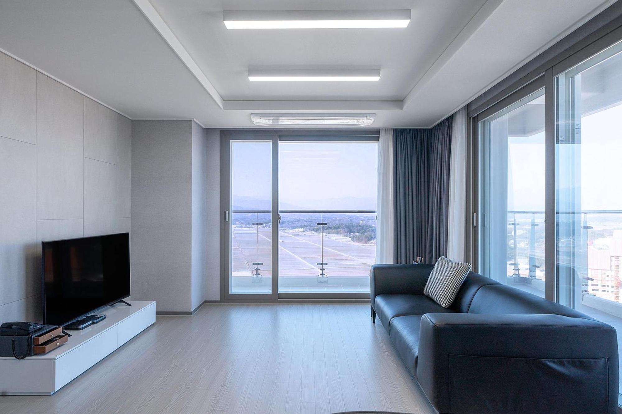 Gangneung Chonpines Ocean Suites Hotel Exterior foto